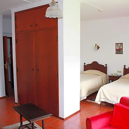 Dona Leonor Otel