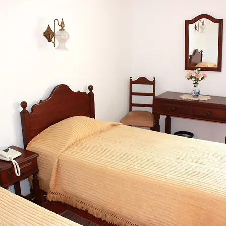 Hotel Dona Leonor 3*